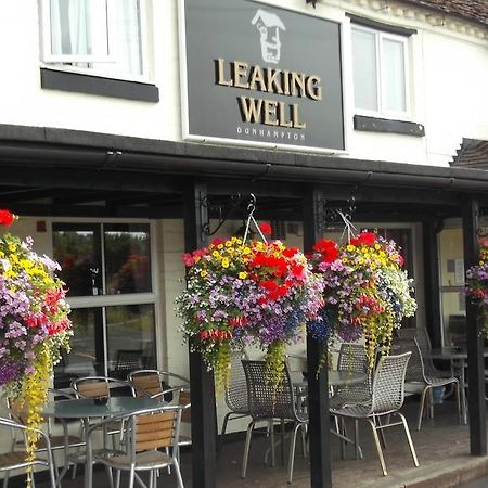 The Leaking Well Bed & Breakfast Dunhampton ภายนอก รูปภาพ
